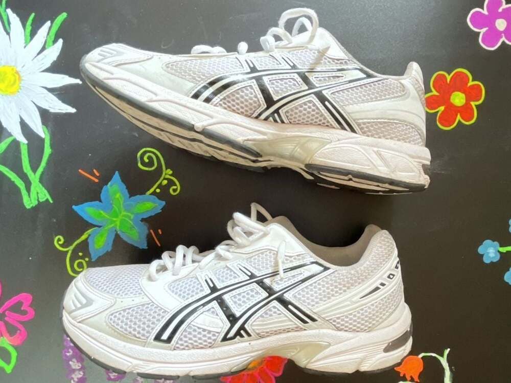 ASICS GEL-1130 White and Black Running Sneakers
